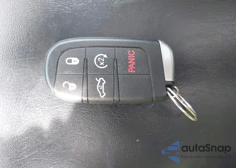 2015 Chrysler 300 300S z USA, uszkodzony, nr VIN 2C3CCABG7FH766790